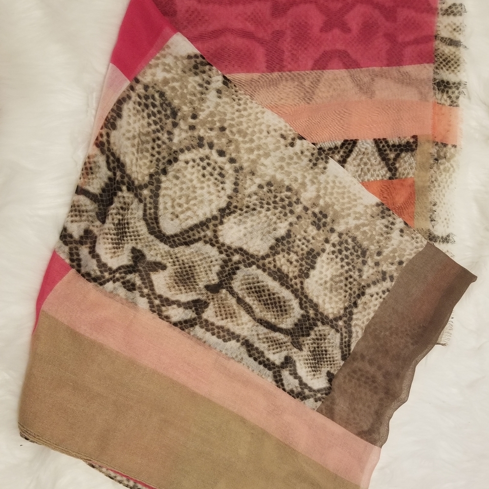 NEW Snake print scarf